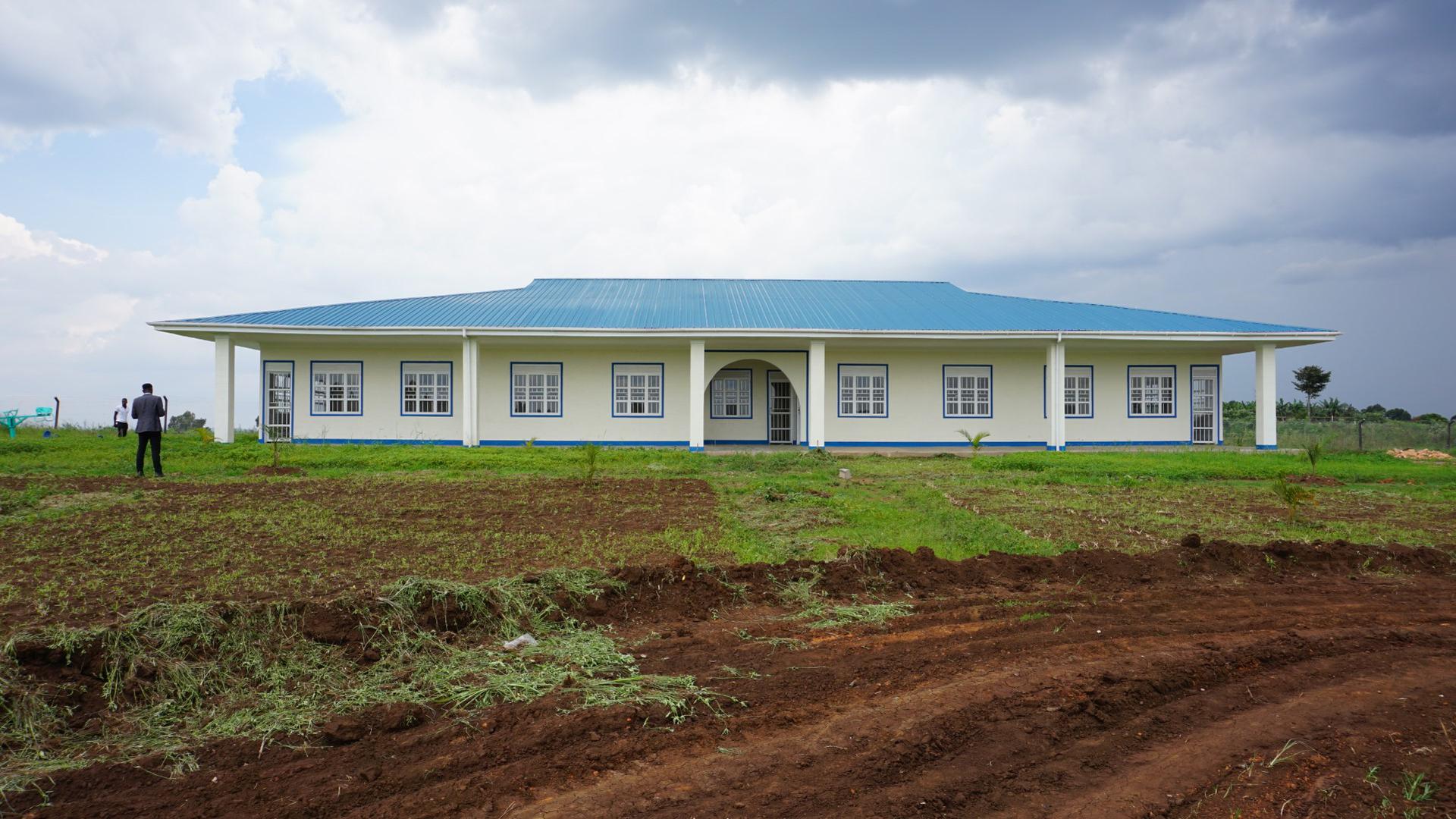 Die mit Spenden aus Baden-Baden finanzierte Schule in Kikumbi im afrikanischen Uganda mit drei Klassenzimmern ist fertig. 