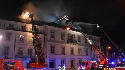 Großeinsatz: Die Feuerwehr kämpfte am vergangenen Donnerstag gegen die Flammen beim Badischen Hof in Baden-Baden.