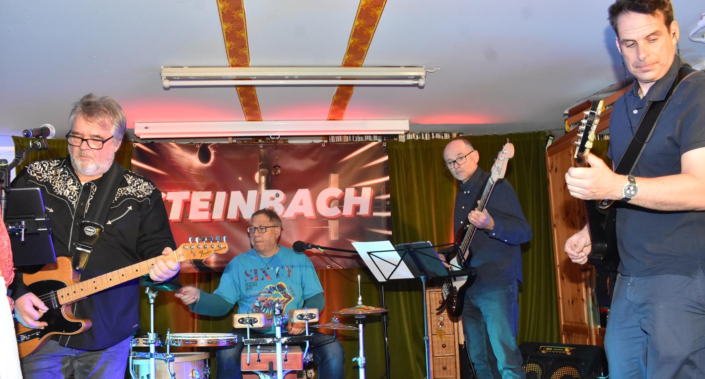 Country, Rock und Jazz pulsiert in Steinbach: von links Bandleader Volker Drews, Jörg Lange, Martin Schneider und Thomas Heine.