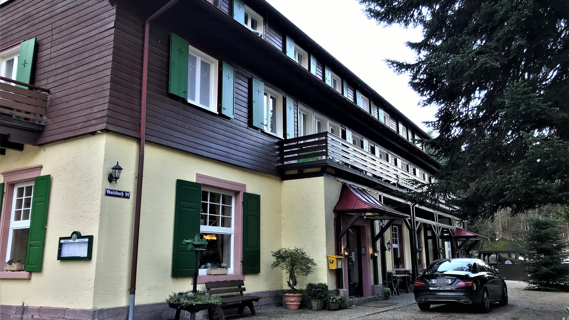 Das Hotel Forellenhof liegt in Baden-Baden-Gaisbach und existiert seit 1884.