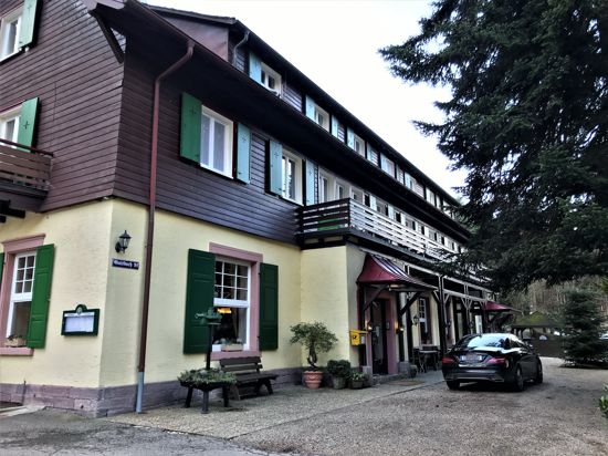 Das Hotel Forellenhof liegt in Baden-Baden-Gaisbach und existiert seit 1884.