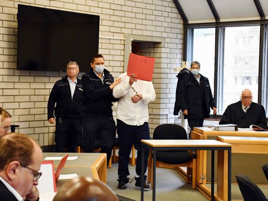 Fortsetzungstermin am Landgericht Baden-Baden im Strafverfahren wegen Mordes an einem 6 jährigen Mädchen in Baden-Baden Oos