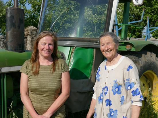 Helga Decker (links) und Raphaela Riedmiller-Kuttnick-Wicht, Initiatorinnen der Bio-Musterregion Mittelbaden+, haben mit ihrer Initiative bereits mit der Arbeit begonnen. Jetzt konnte der Naturpark Schwarzwald Mitte/Nord als Lead-Kooperationspartner gewonnen werden.