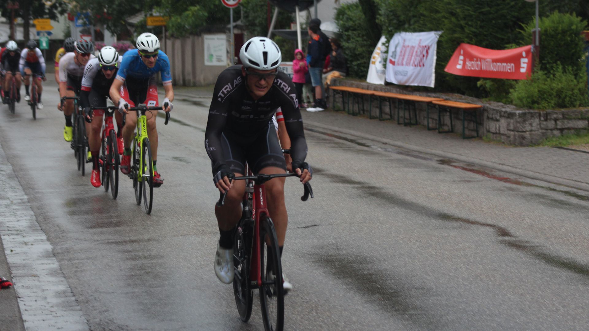 Erfolgreich: Florian Tenbruck präsentierte sich in Steinbach am stärksten und feierte beim Abendradrennen den Sieg. Foto: