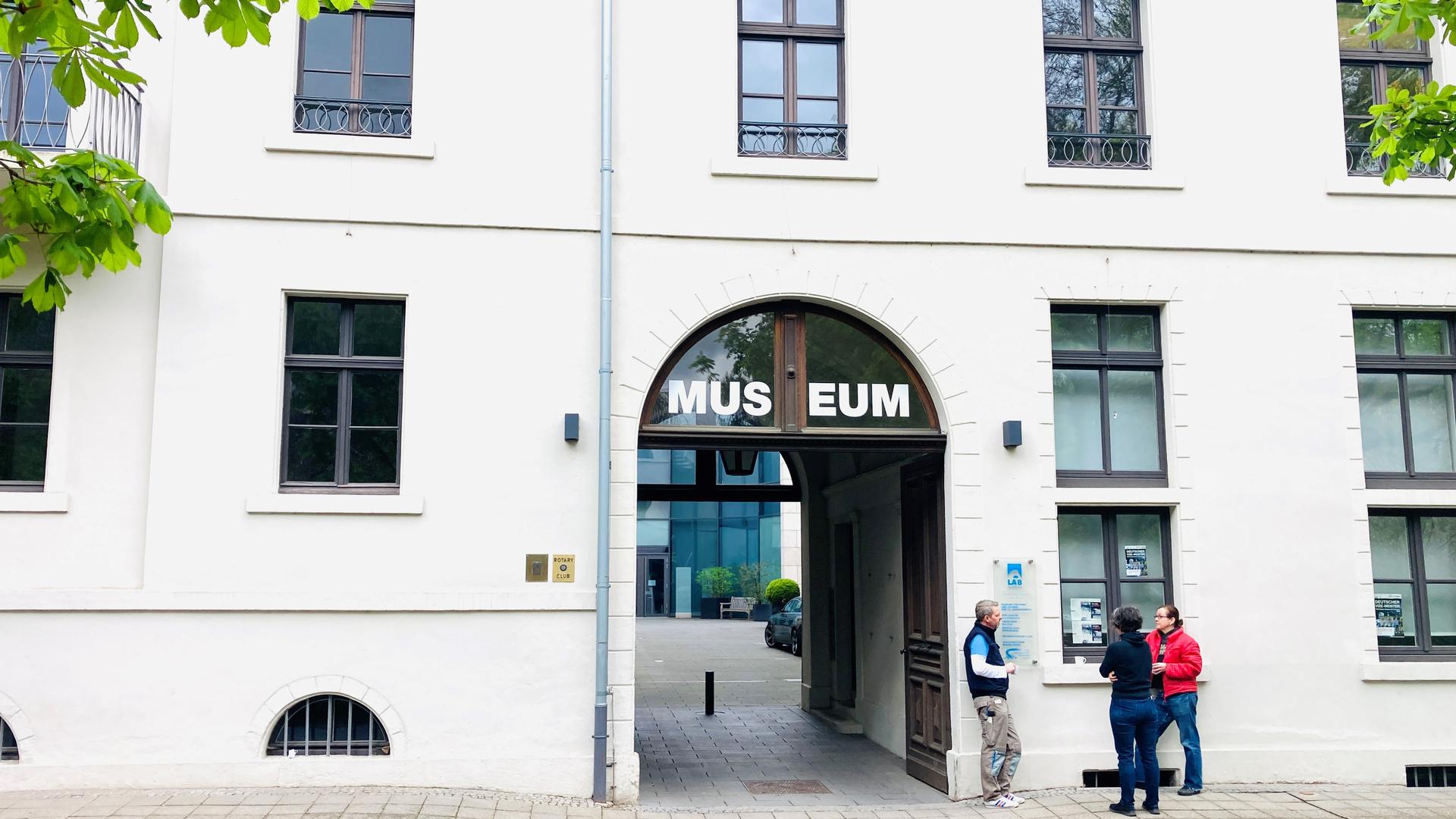 Blick auf den Zugang zum Museum LA8 in Baden-Baden.