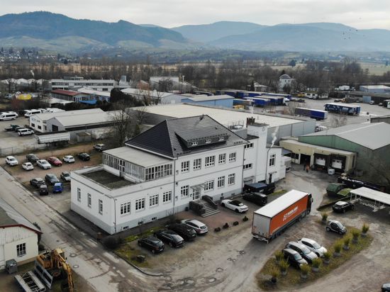Luftbild vom Firmengelände im Steinbacher Industriegebiet