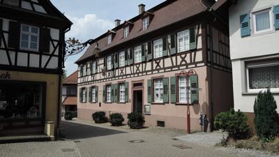 Das Rebland-Museum in Steinbach wurde im früheren barocken Amtshaus in der Steinbacher Straße eingerichtet.