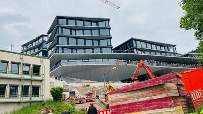 Noch als Baustelle präsentiert sich das neue Medienzentrum des Südwestrundfunks in Baden-Baden.