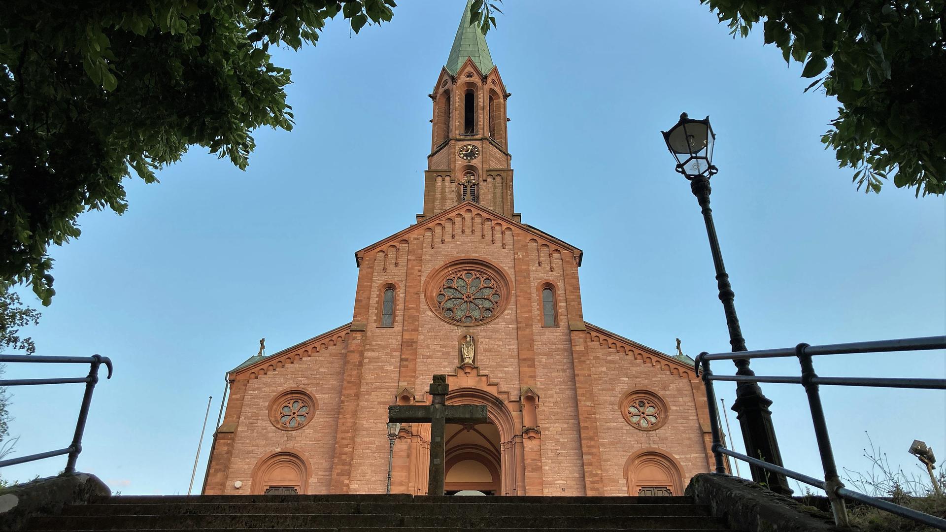 Die katholische Kirche St. Bonifatius in Baden-Baden-Lichtental wird künftig voraussichtlich nachts wieder angestrahlt sein.