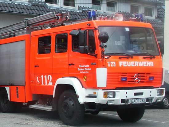 Foto eines Feuerwehrautos des Modells TLF 16 