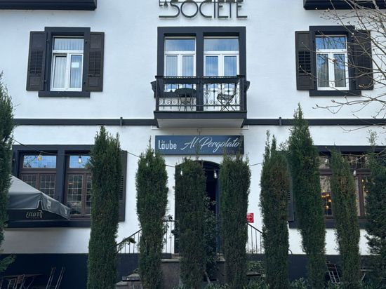 Außenaufnahme des Gasthauses „Zur Laube“ in Baden-Baden Oosscheuern