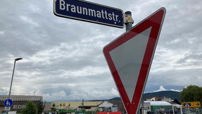 Dunkle Wolken: In der Braunmattstraße in Haueneberstein soll das Amazon-Zentrum entstehen. Doch der Widerstand ist und bleibt groß. 