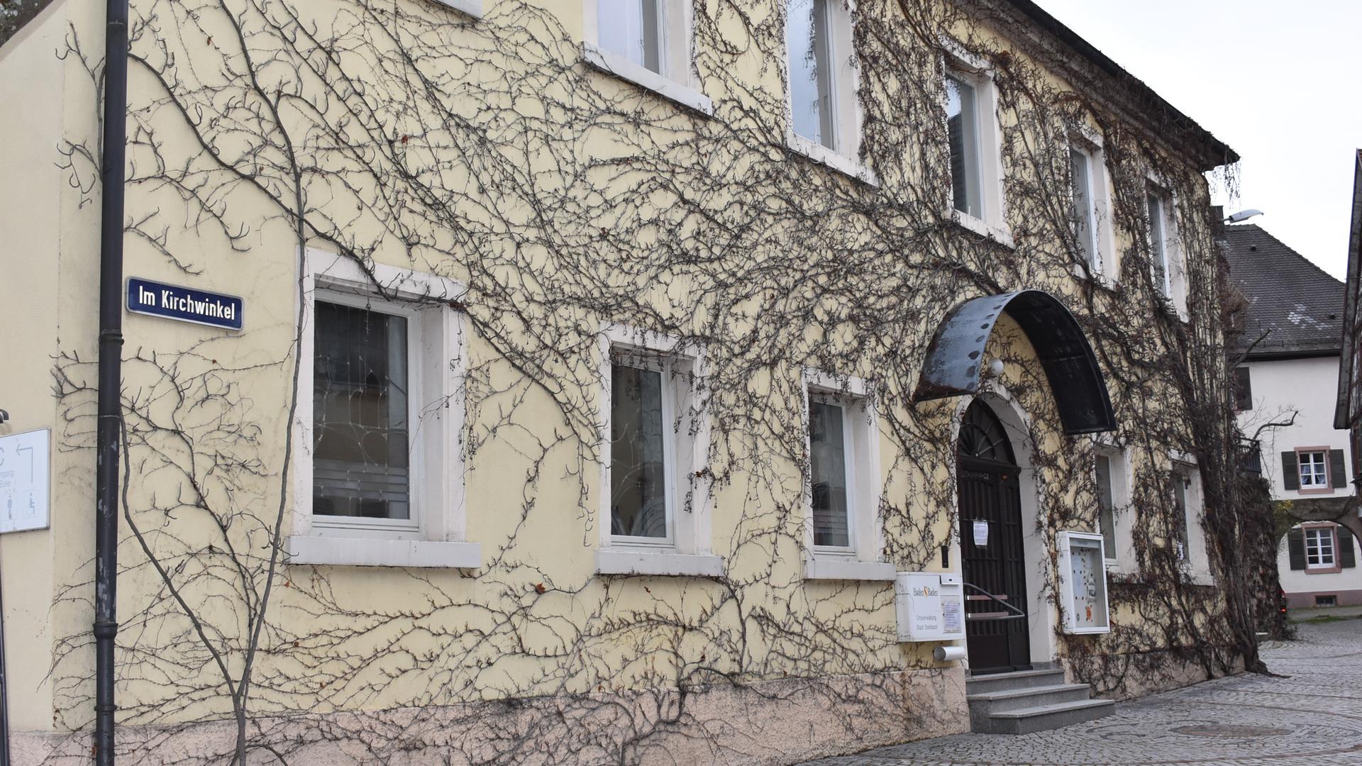 In der Bevölkerung gibt es Kritik an den Öffnungszeiten des Rathauses in Steinbach.