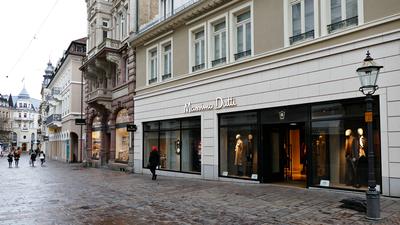 Die Filiale des Modelabels Massimo Dutti in der Fußgängerzone wird geschlossen, die Hintergründe sind etwas rätselhaft