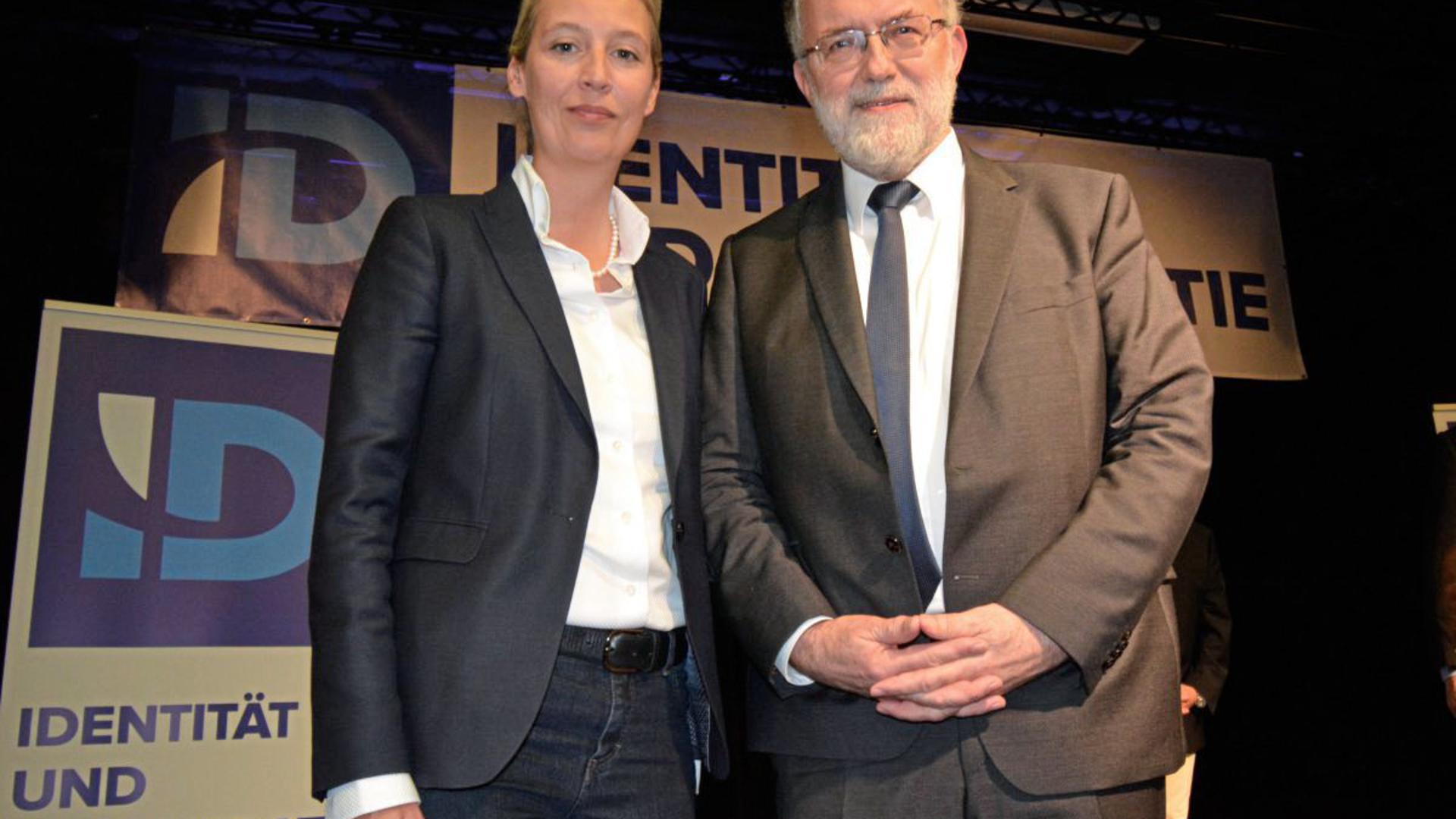 Die AfD-Politiker Alice Weidel und Joachim Kuhs haben in der Baden-Badener Festhalle gegen die EU ausgeteilt.