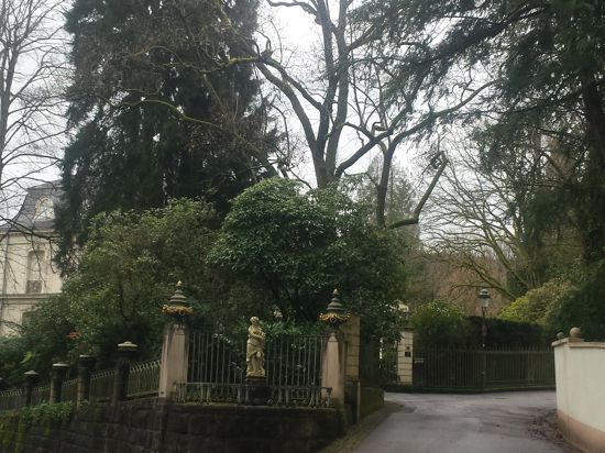 Villa Winterhalter Baden-Baden mit Garten ursprünglich von Fürst Pückler geplant, heutiger Zustand,