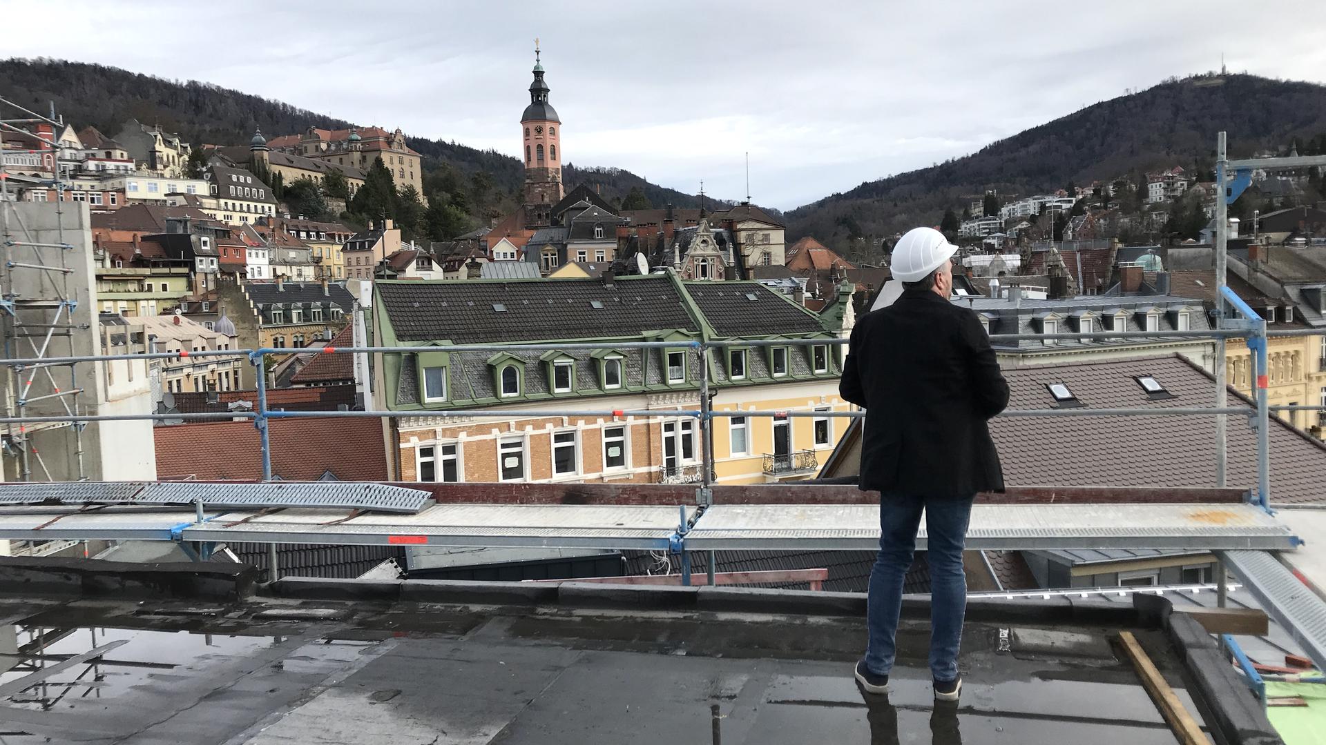 Einen herrlichen Rundumblick auf Baden-Baden haben die künftigen Hotelgäste von der Dachterasse des Europäischen Hofs in Baden-Baden. Im Dachgeschoss sind Restaurant und Bar geplant.