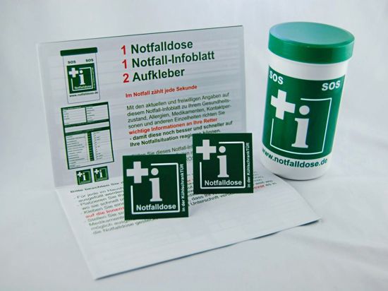 Kann im Notfall Leben retten: Die grün- oder rot-weiße Notfalldose.