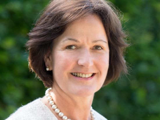 Margret Mergen steht als Oberbürgermeisterin an der Spitze der Stadt Baden-Baden.