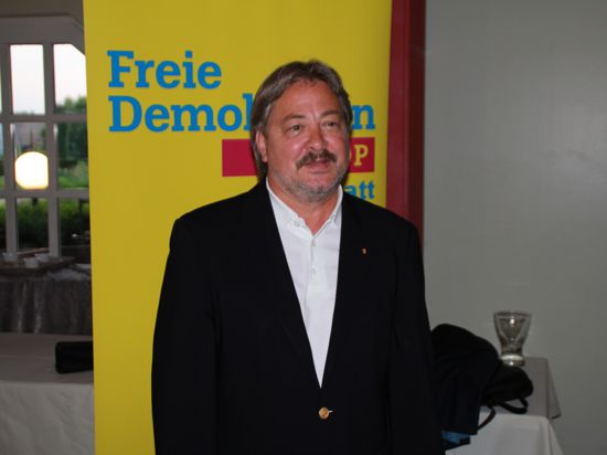 Will Oberbürgermeister werden: Rolf Pilarski, hier beim Bundestagswahlkampf 2017.