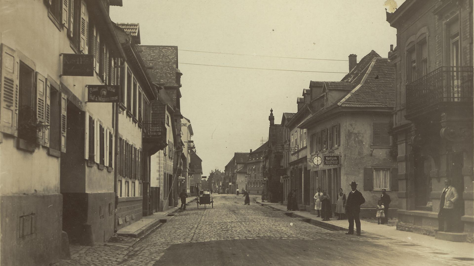 Historisches Bild einer Straße