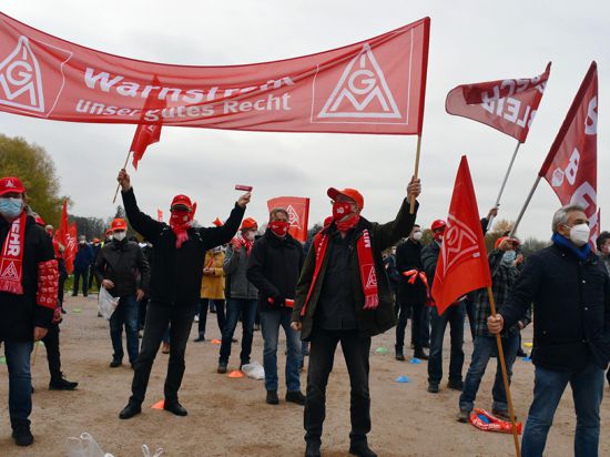 Eine weitere Protest-Aktion wegen des drohenden Abbaus von 1.000 von IG Metall und Betriebsrat am Bosch-Standort Bühl.
