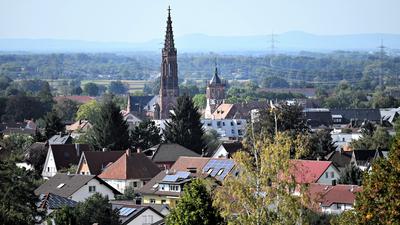 Pfarrkirche und Rathaus Bühl