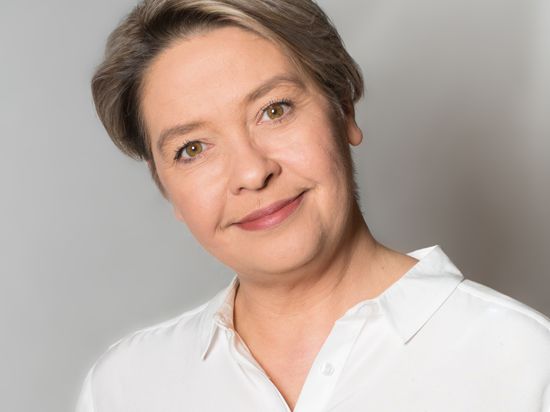 Petra Albrecht, Obermeisterin der Friseur- und Kosmetikinnung
 Mittelbaden.
