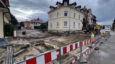 Nach einer langen Ruhephase geht es jetzt auf der Baustelle an der Einmündung der Geppertstraße in die Steinstraße in Bühl wieder voran.