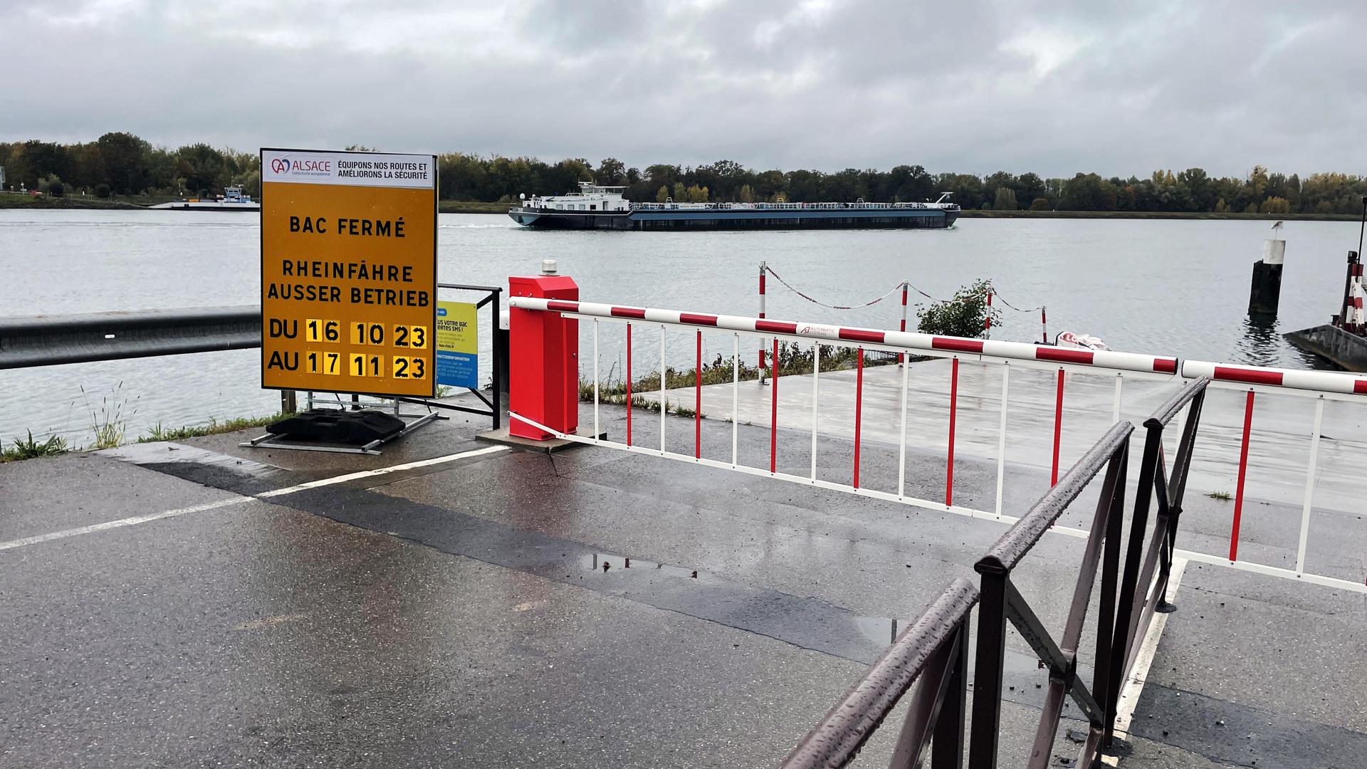  Rheinmünster: Drusus macht mal wieder Pause. Aber warum ist die Rheinfähre zwischen Greffern und Drusenheim außer Betrieb?