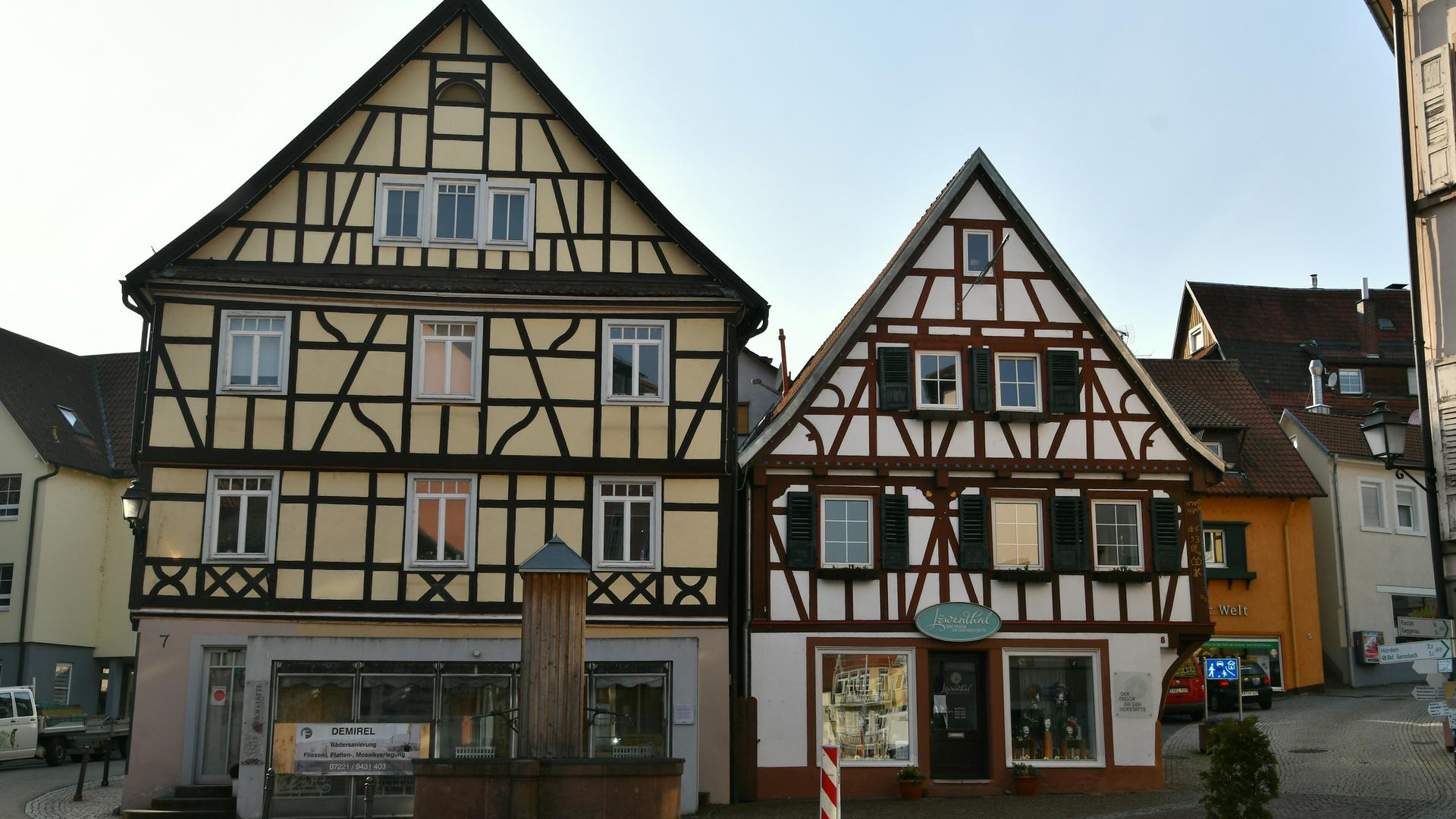 Zwei alte Fachwerkhäuser