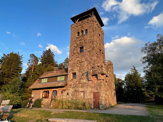 Die Teufelsmühle ist einer der Höhepunkte auf der Großen Loffenauer Runde.