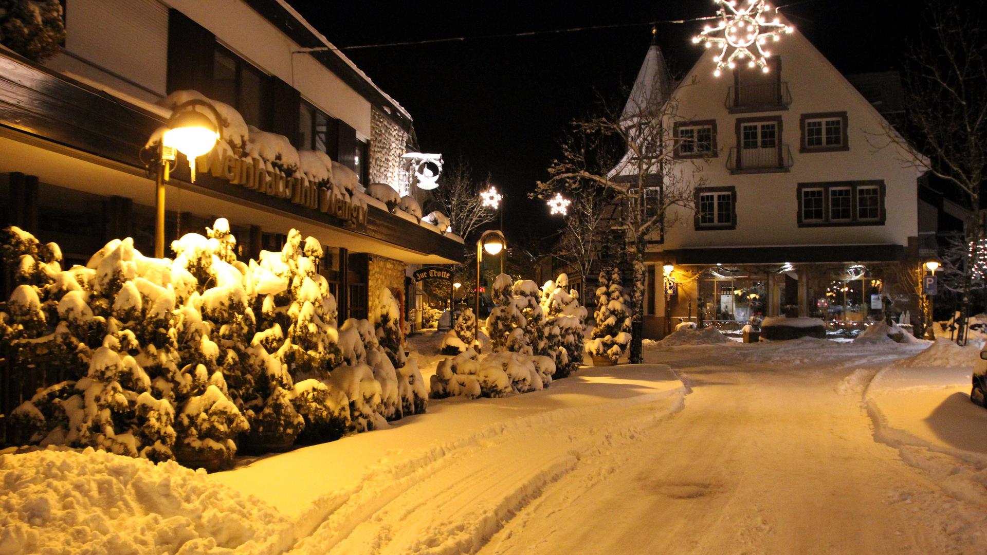 Schnee in der Kapellenstraße in Achern an Weihnachten 2010
