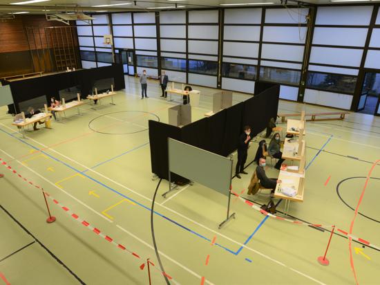 Wahllokal in der Grimmelshausenhalle-Renchen
