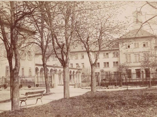 Historische Aufnahme der Heil- und Pflegeanstalt Illenau bei Achern.