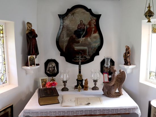 In Önsbach wurde für eine Privatkapelle eine Reliquie überreicht. Welche Bedeutung hat das in der heutigen Zeit, wo kommen die her?