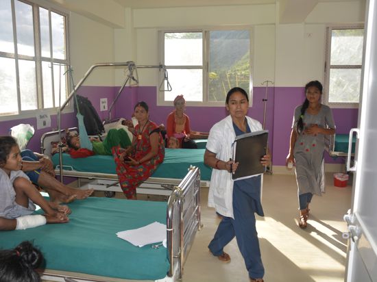Die Deutsche Hilfsaktion für Missionskrankenhäuser in Achern plant weitere Projekte in Nepal und investiert 300000 Euro