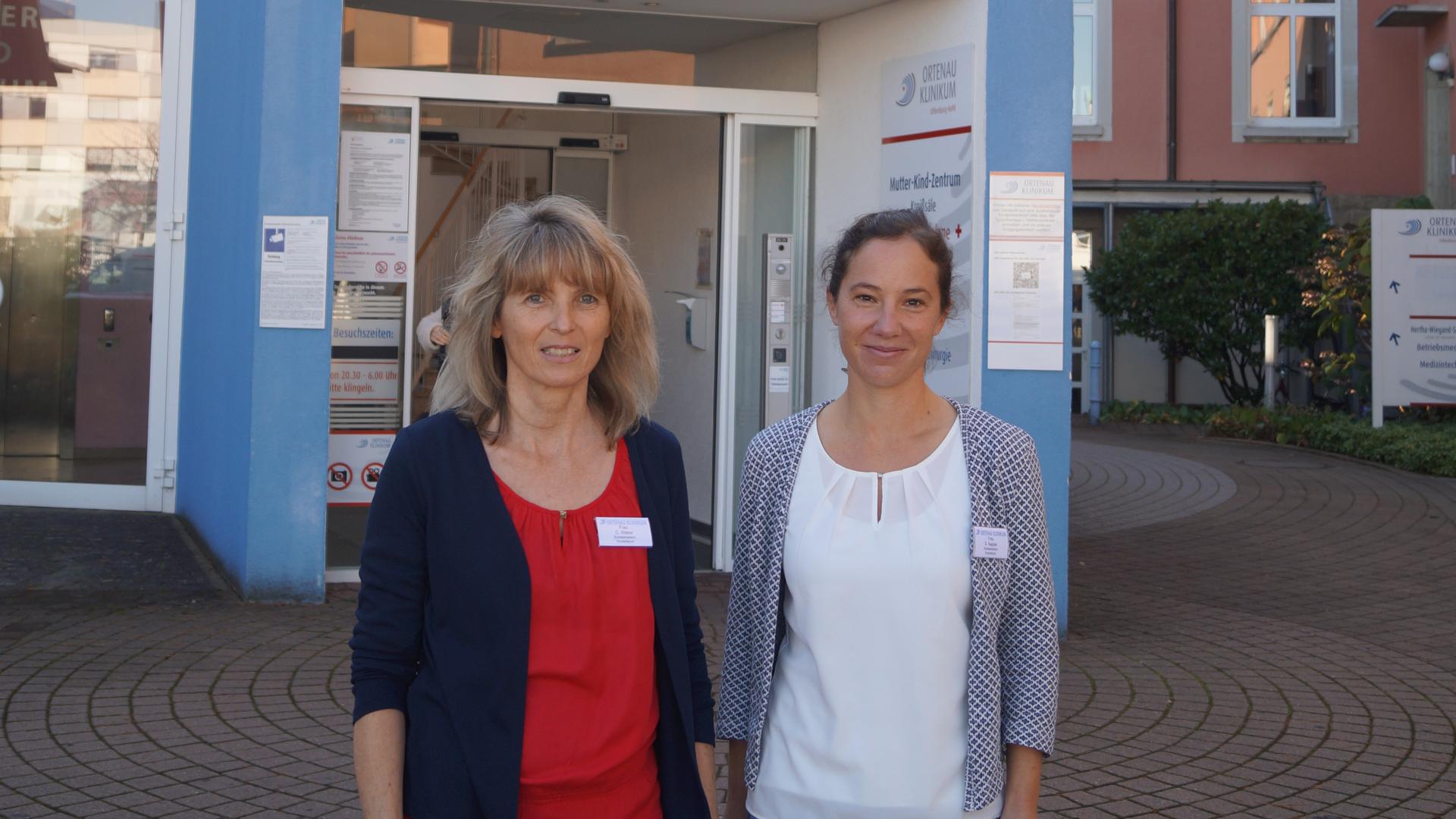 „Babylotsinnen“: Claudia Weber (l.) und Sandra Kappler sind im Ortenau Klinikum Offenburg tätig. Bis Ende 2022 ist ihr Einsatz durch Fördergelder gesichert.