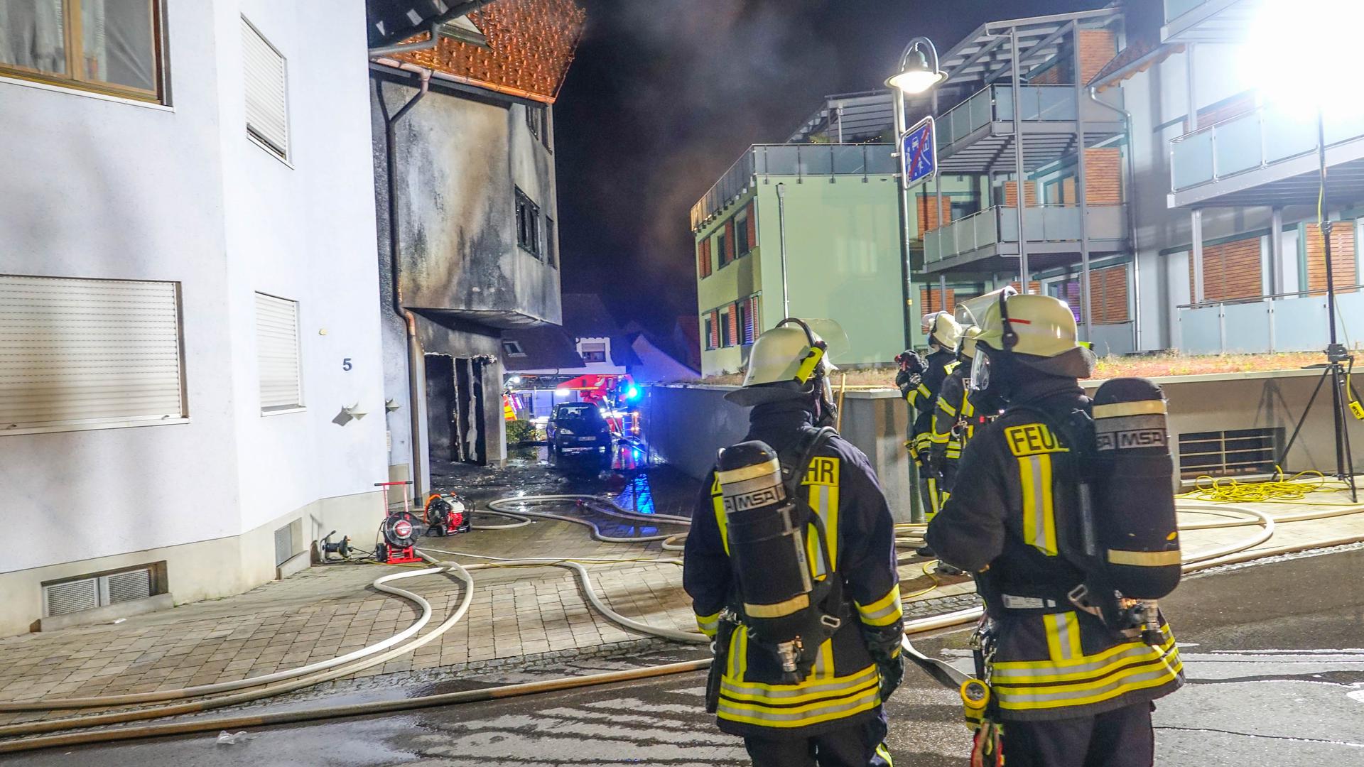 Mehrfamilienhaus brennt in Renchen-Ulm