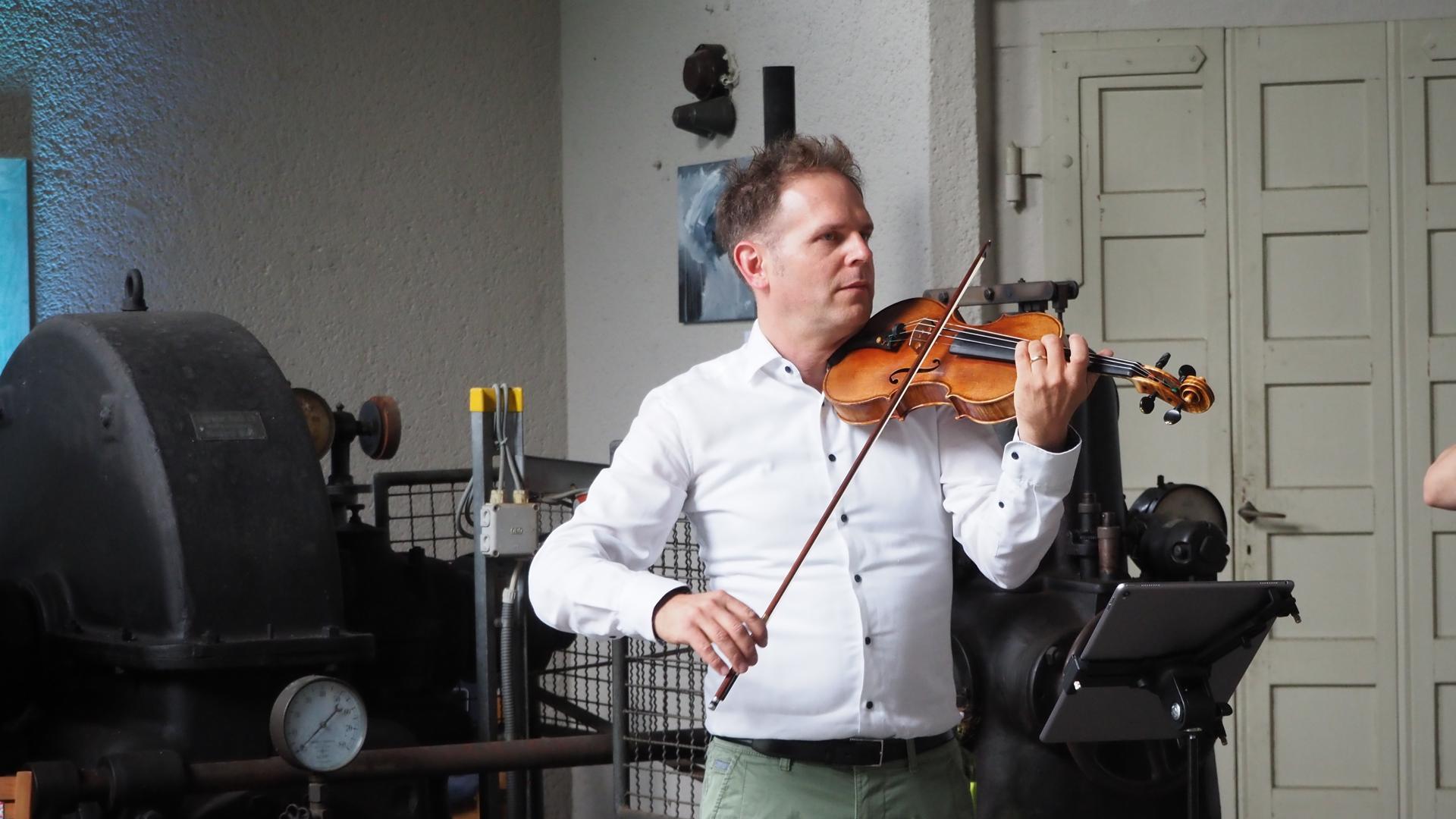 Violinist Gregor Dierck.