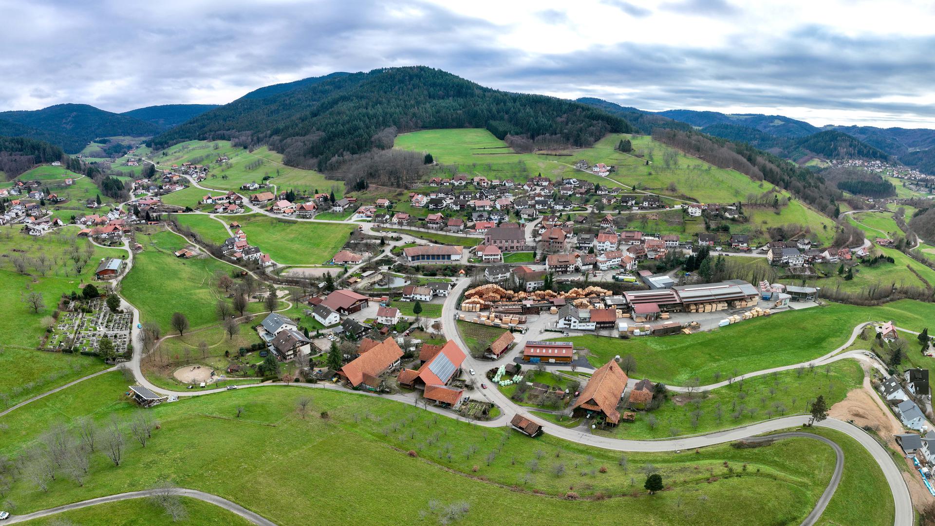 Von Natur umgeben: Seebach. Die Gemeinde  blieb 1973 bei der Kommunalreform selbständig 