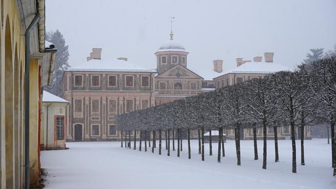 Winterliche Impressionen aus dem Park von Schloss Favorite.
