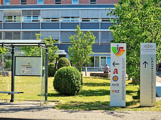Das Rastatter Klinikum kehrt zurück in den Normalbetrieb – aber nicht in allen Bereichen: Die Geburtshilfestation bleibt geschlossen. Werdende Eltern müssen nach wie vor nach Baden-Baden ausweichen.