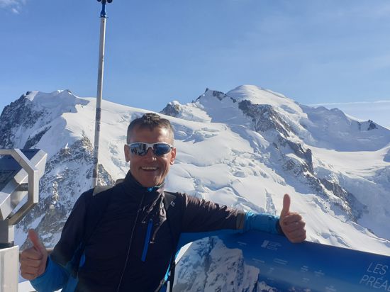 Bergsteiger vor Mont Blanc