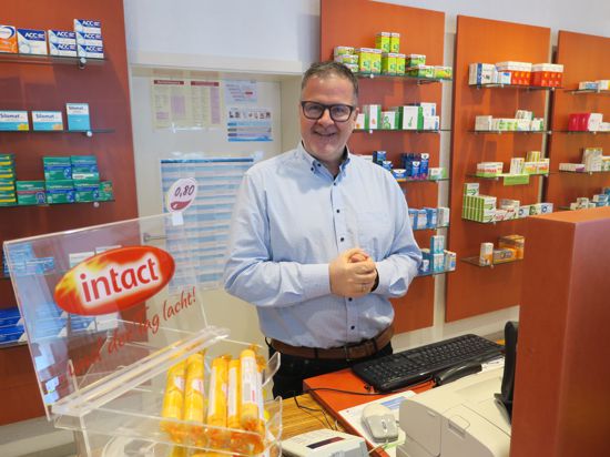 Startbereit für die Impfkampagne: Apotheker Ralph Hoppe, der die Adler-Apotheke in Rastatt besitzt, ist vorbereitet.  