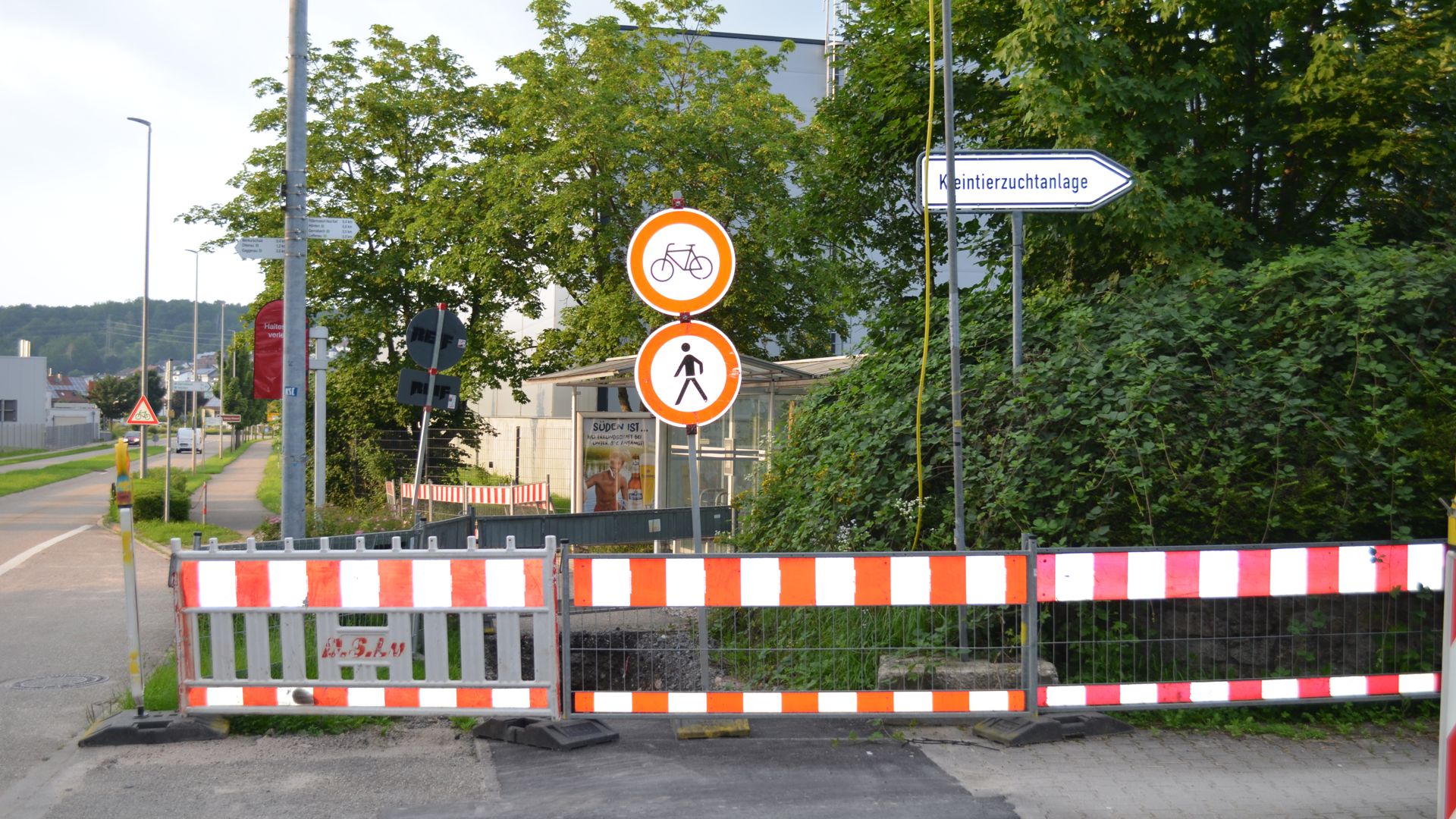 Gesperrter Radweg in Ottenau