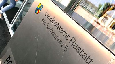Eingangsbereich des Landratsamtes Rastatt. 