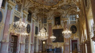 Ahnensaal im Rastatter Schloss                    