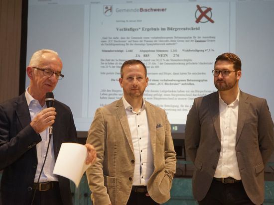 Nach dem Bürgerentscheid kommen „harte Verhandlungen“ (von links): Bürgermeister Robert Wein, Uwe Sticher (Mercedes) und Oliver Stegner (Panattoni). 