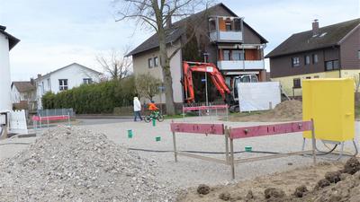 Boden bereitet: an der Westendstraße wurde die erste Baustelle für die Errichtung eines Eigenheims eingerichtet.                                                                 